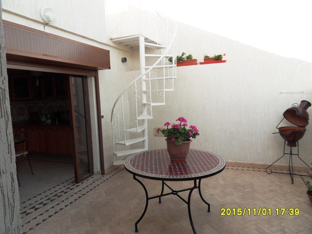 Appartement Terrasse Beau Soleil 에사우이라 객실 사진
